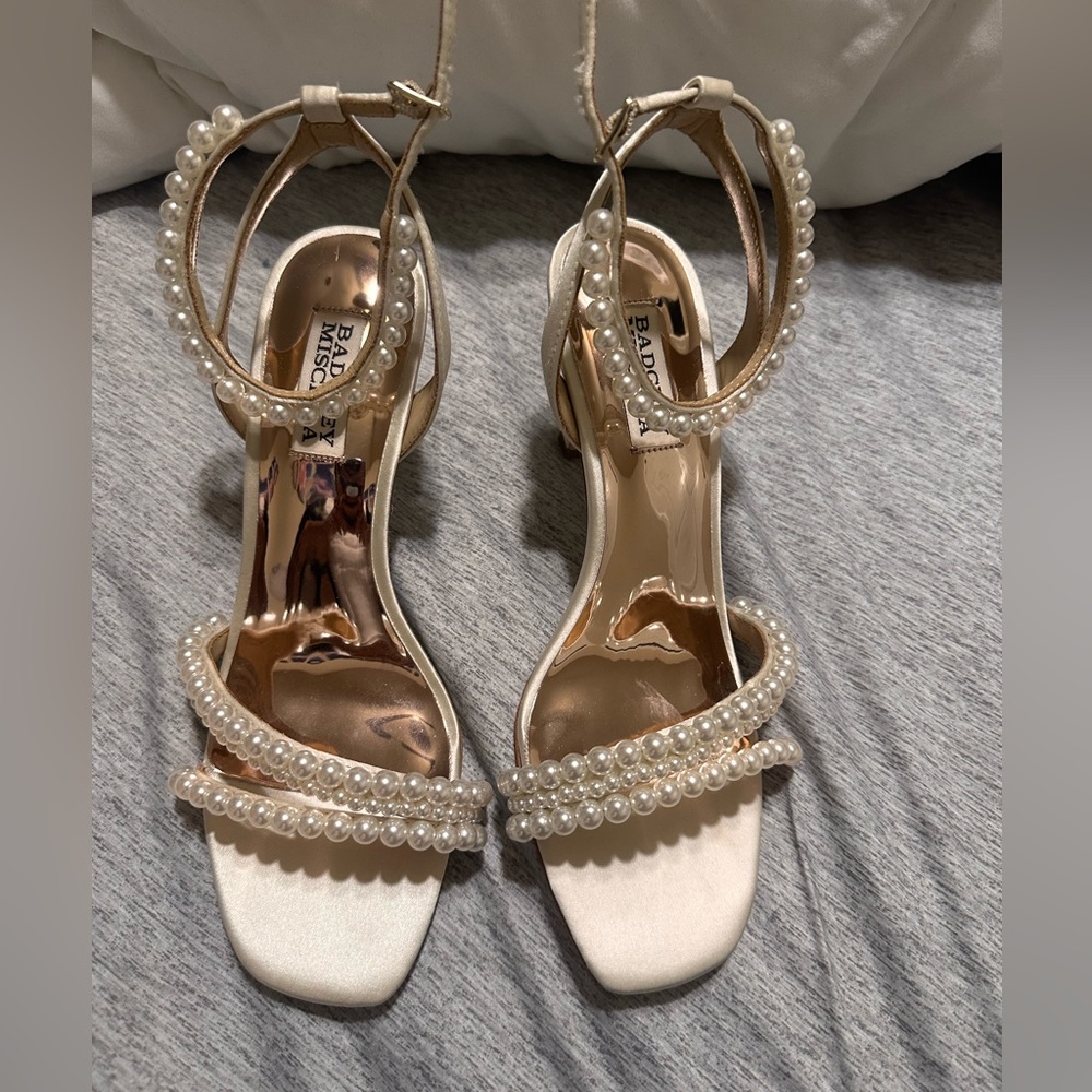 Badgley Mischka pearl heels